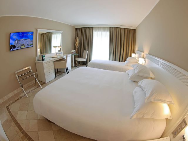 chambre de luxe vue mer - Abbaye hotel luxe calvi