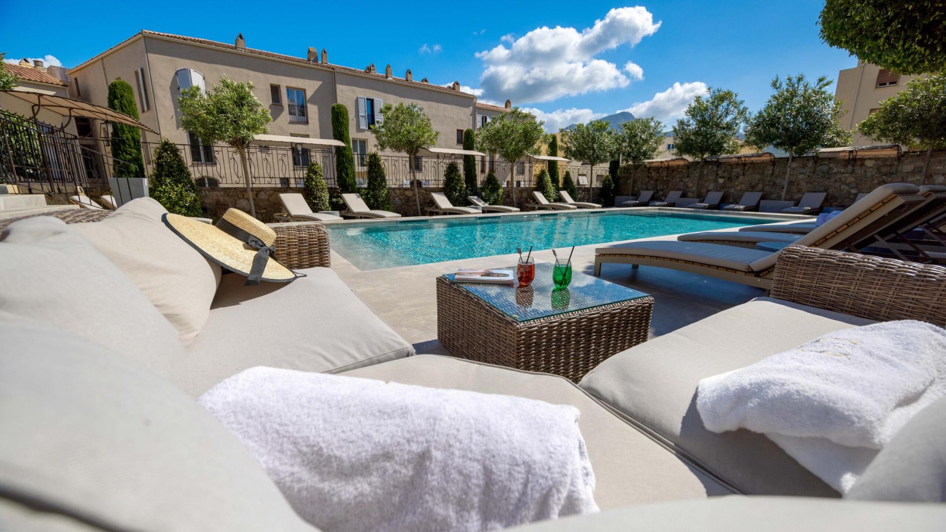 piscine hotel calvi - abbaye calvi