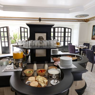 salle petit dejeuner hotel abbaye calvi 125